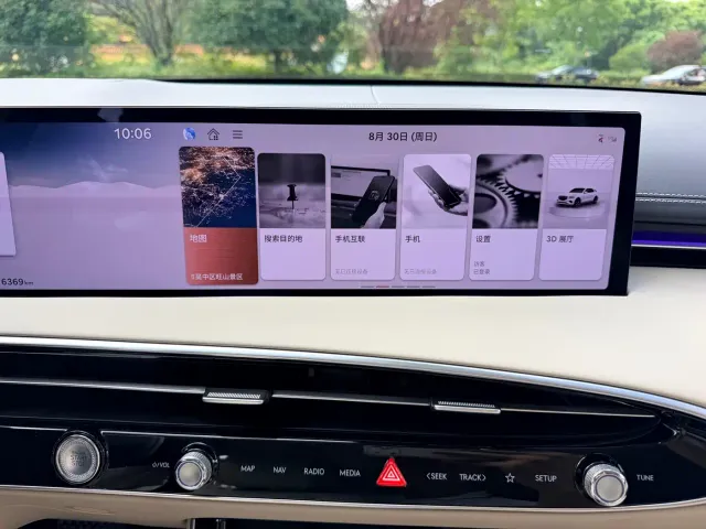 Genesis GV70 — Фото автомобиля 13