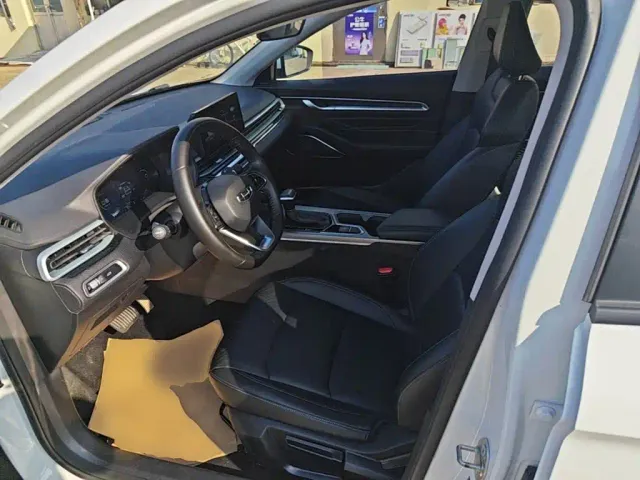 Geely Emgrand — Фото автомобиля 14