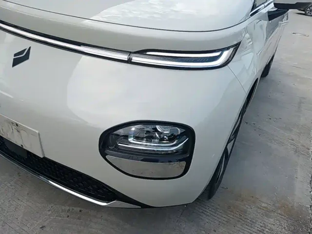 Baojun Cloud — Фото автомобиля 23