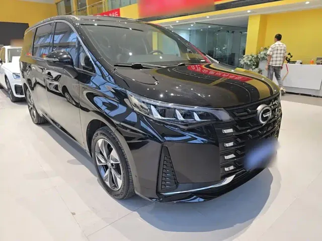 GAC Trumpchi M6 — Фото автомобиля 3