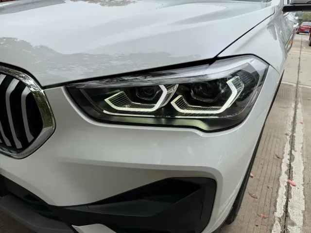 BMW X1 — Фото автомобиля 12