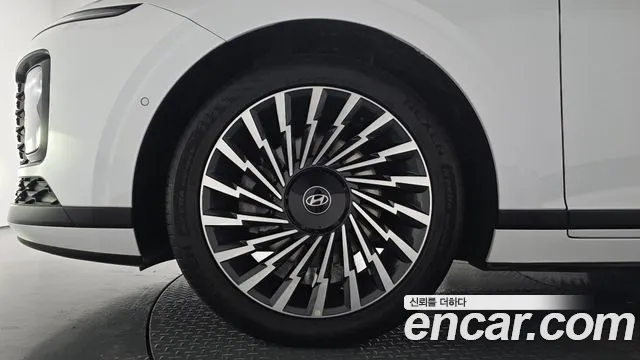Hyundai Grandeur GN7 — Фото автомобиля 5