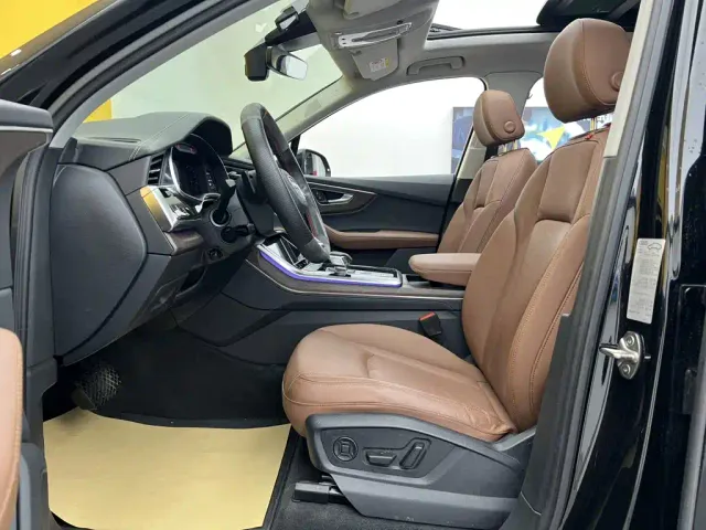 Audi Q7 — Фото автомобиля 17