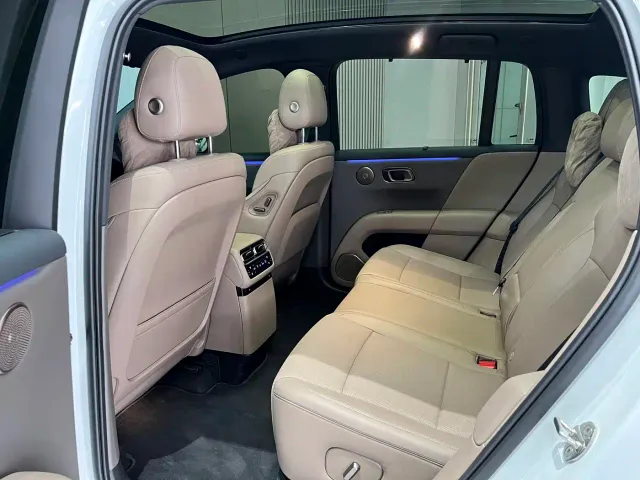 Li Auto i6 — Фото автомобиля 5