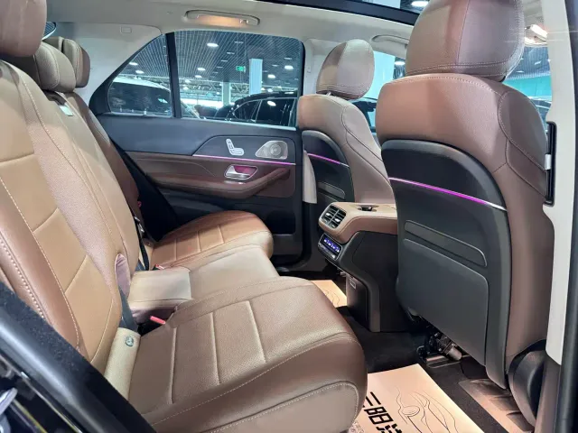 Mercedes-Benz GLE-Class — Фото автомобиля 8