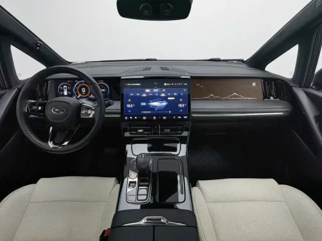 GAC Trumpchi M8 — Фото автомобиля 5