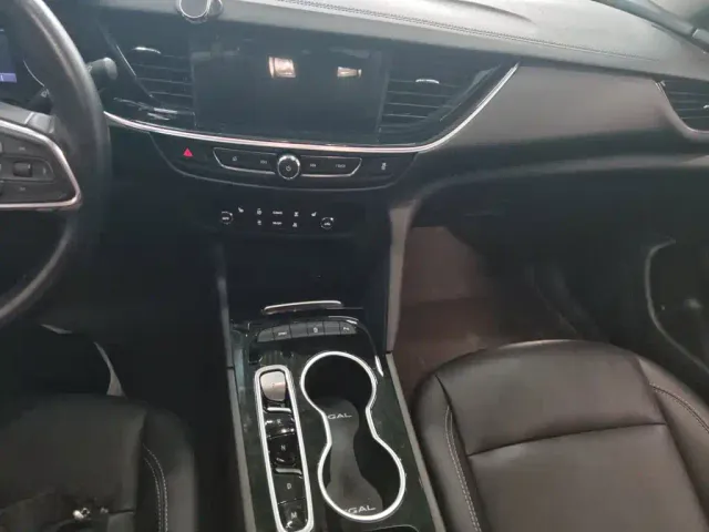 Buick Regal — Фото автомобиля 3