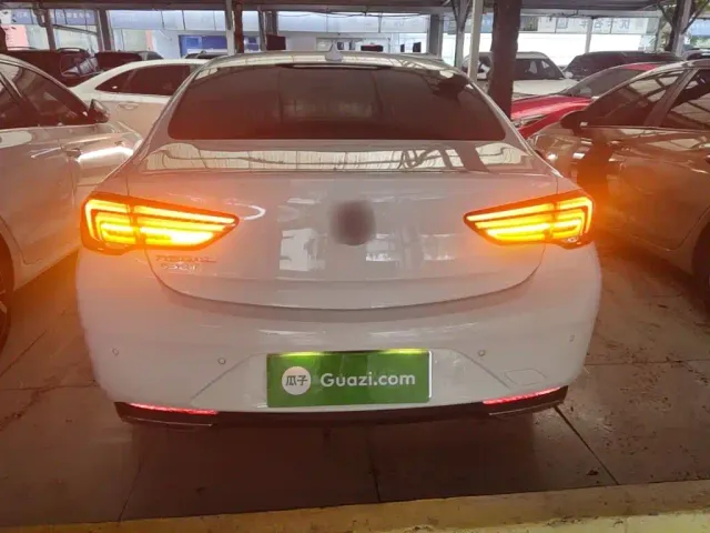 Buick Regal — Фото автомобиля 5