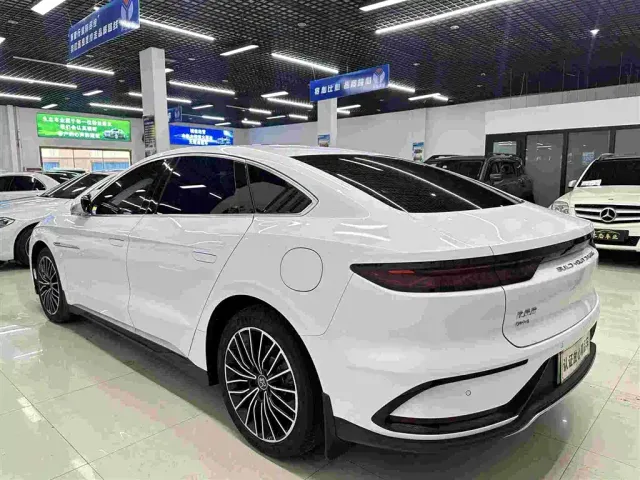 BYD Han — Фото автомобиля 4