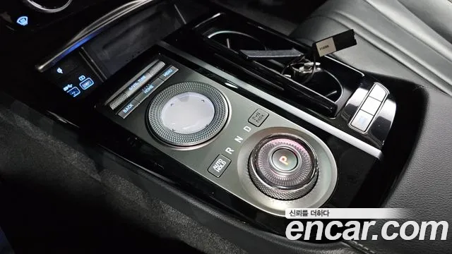 Genesis G80 Бензин 2.5 турбо AWD — Фото автомобиля 9