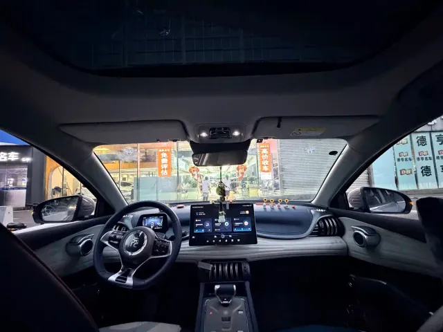 BYD Yuan PLUS — Фото автомобиля 16