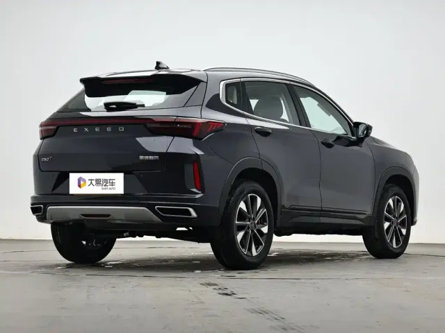 Exeed LX — Фото автомобиля 3