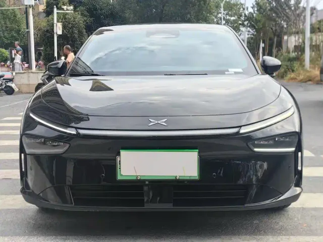 Xpeng P7+ — Фото автомобиля 2