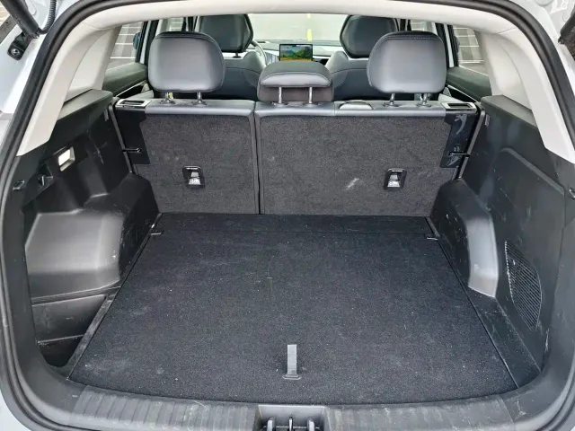 Geely Boyue L — Фото автомобиля 20