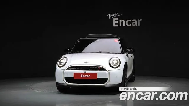 MINI Cooper — Фото автомобиля 3