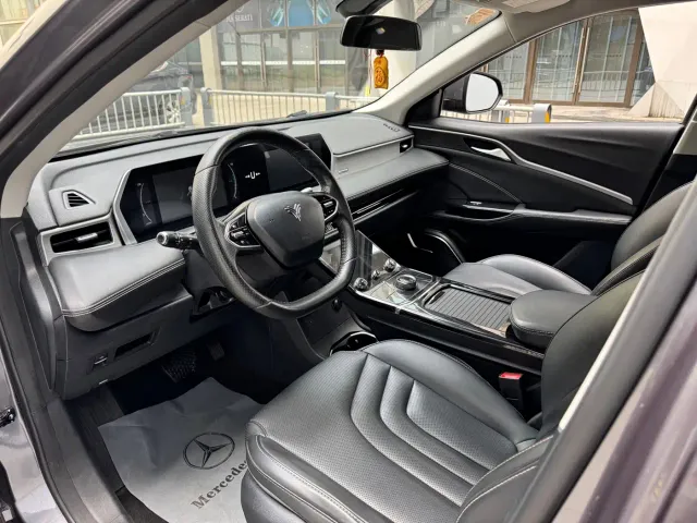 Nezha Auto Neta U 2022 Pro 400 Smooth Edition — Фото автомобиля 8