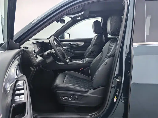 GAC Trumpchi GS8 — Фото автомобиля 10