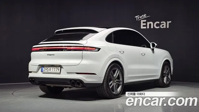 Porsche Cayenne — Фото автомобиля 2