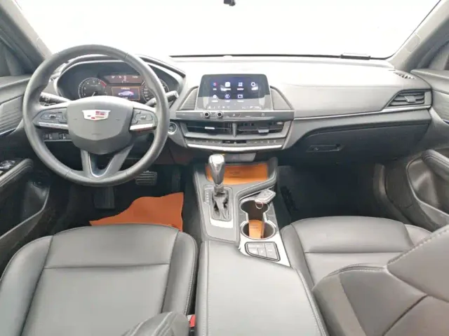 Cadillac CT4 — Фото автомобиля 9