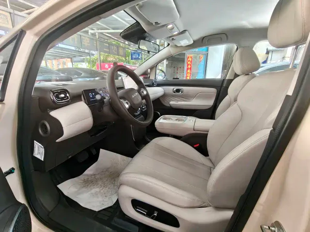 GAC AION UT super — Фото автомобиля 4