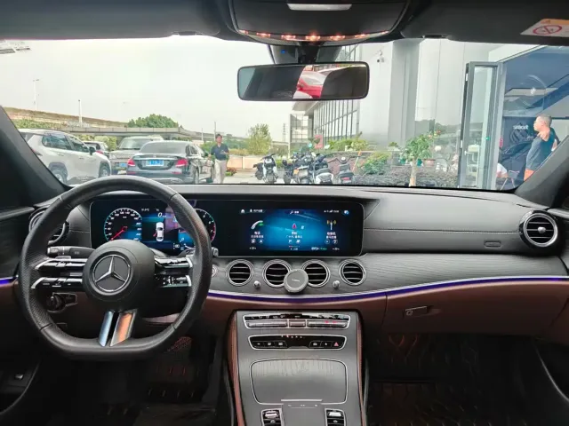 Mercedes-Benz Mercedes-Benz E-Class 2023 E 300 L Sport Luxury — Фото автомобиля 10