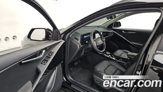 Kia Niro Niro (New) — Фото автомобиля 10