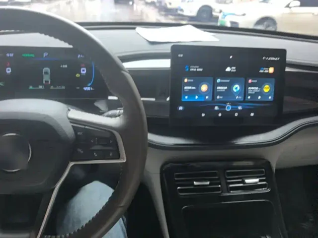BYD Qin PLUS — Фото автомобиля 9