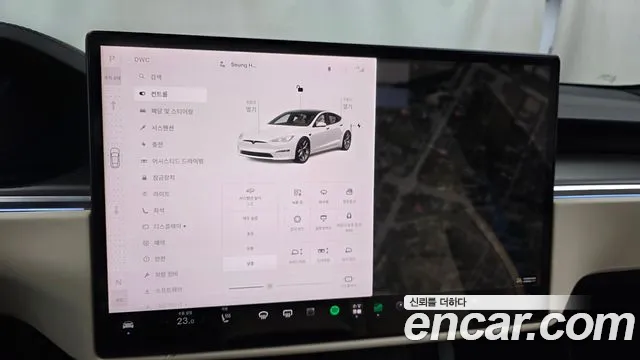 Tesla Model S — Фото автомобиля 7