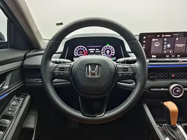 Honda Accord — Фото автомобиля 7