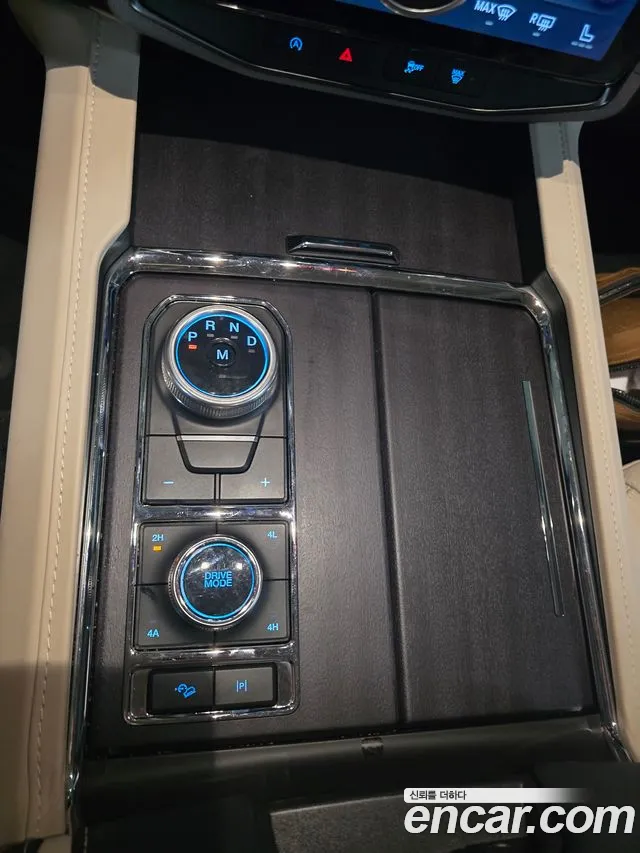 Ford Expedition — Фото автомобиля 7