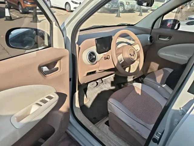 Wuling Hongguang Mini EV — Фото автомобиля 15