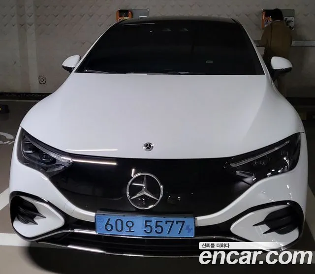 Mercedes-Benz EQE V295 — Фото автомобиля 10