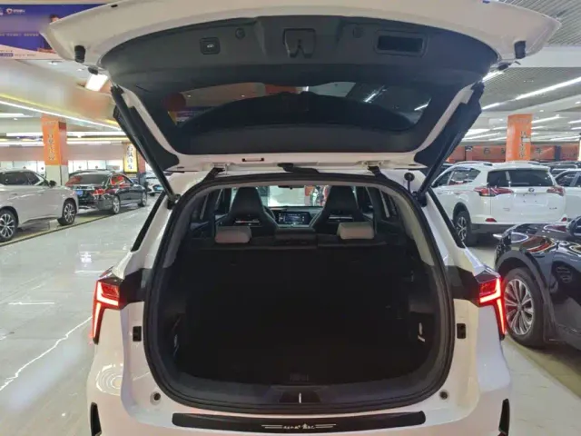 Changan CS75 Plus — Фото автомобиля 18
