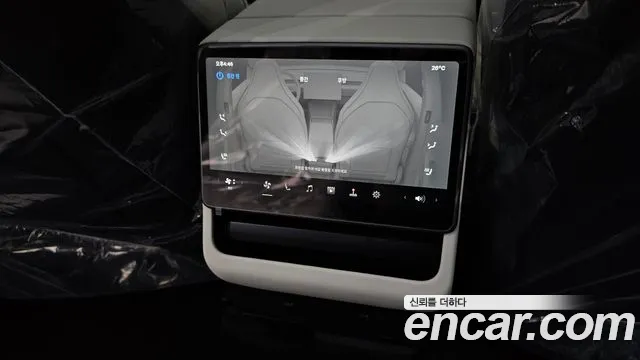 Tesla Model Y — Фото автомобиля 28