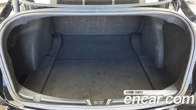 Tesla Model 3 — Фото автомобиля 26