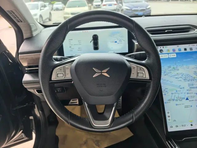 Xpeng P5 — Фото автомобиля 6
