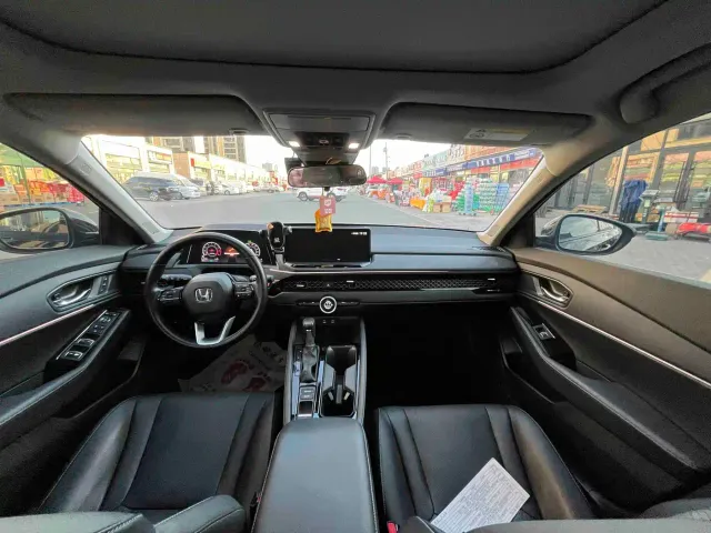 Honda Accord — Фото автомобиля 5