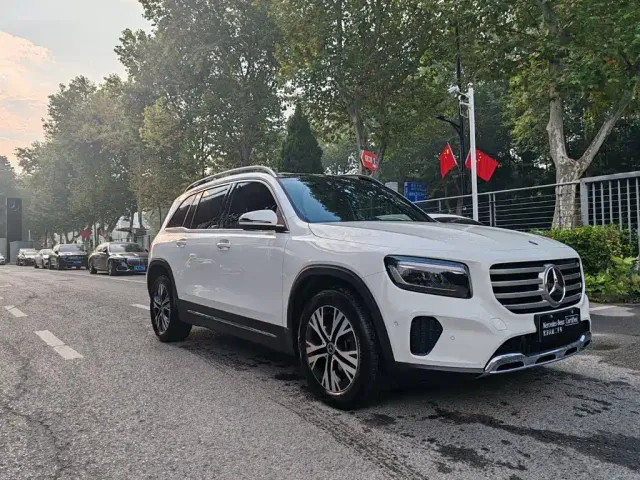Mercedes-Benz GLB-Class — Фото автомобиля 2