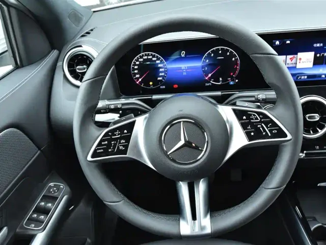 Mercedes-Benz GLA-Class — Фото автомобиля 13