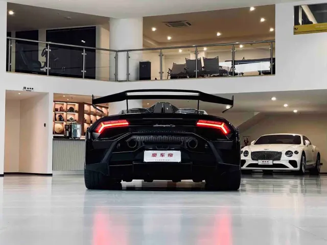 Lamborghini Huracan — Фото автомобиля 11