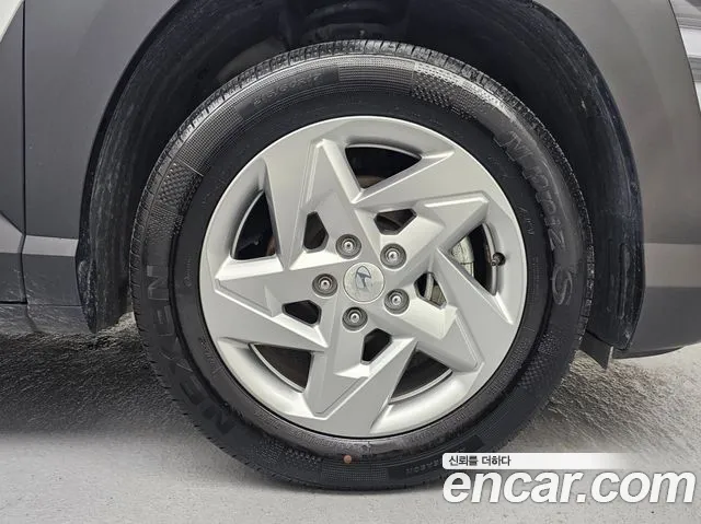 Hyundai Kona Kona (SX2) Бензин 2.0 2WD — Фото автомобиля 5