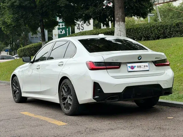 BMW 3 Series — Фото автомобиля 4