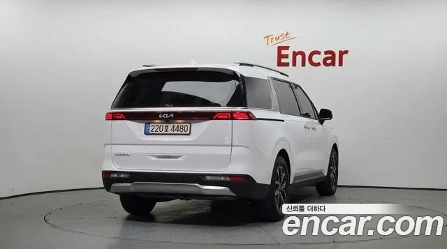 Kia Carnival 4th Gen — Фото автомобиля 4
