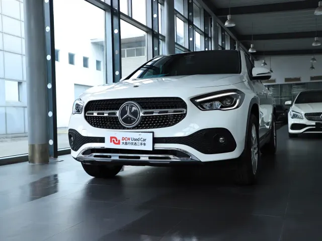 Фотография автомобиля — Mercedes-Benz GLA-Class
