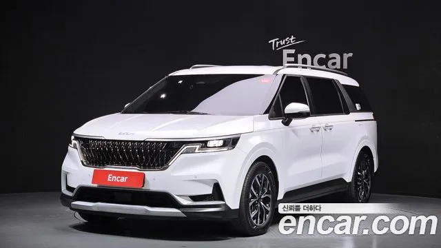 Фотография автомобиля — Kia Carnival 4th Gen