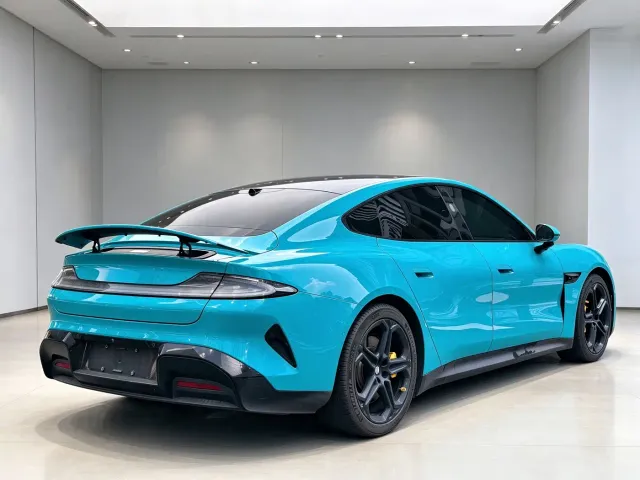 Xiaomi SU7 — Фото автомобиля 4