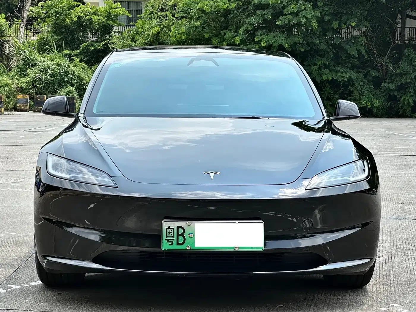 Tesla Model 3 2023 Rear-Wheel Drive — Фото автомобиля 2