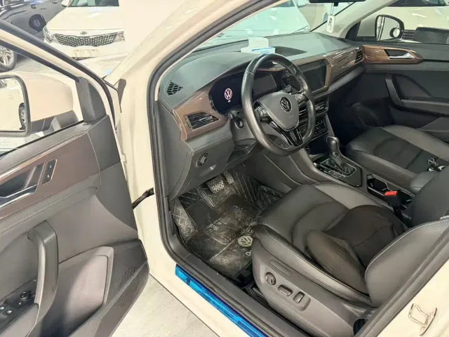 Volkswagen Tharu — Фото автомобиля 4