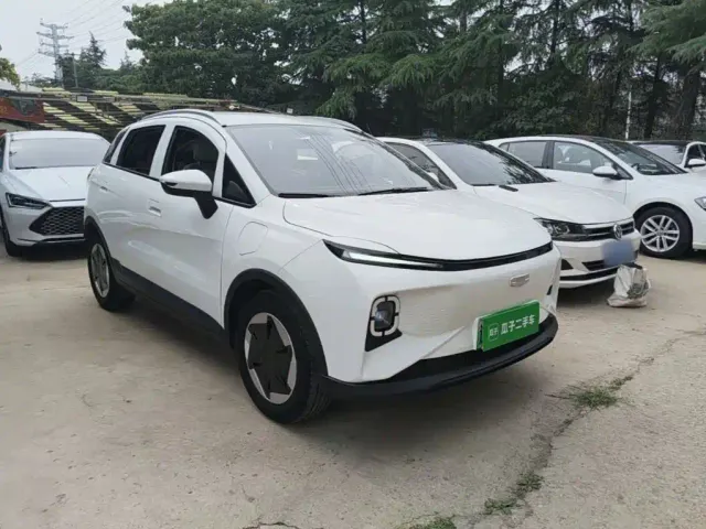 Geely Geometry E Firefly — Фото автомобиля 3