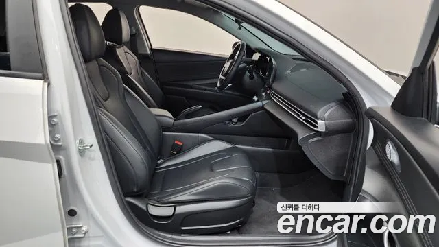Hyundai AVANTE Avante (CN7) — Фото автомобиля 26